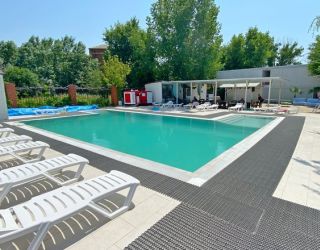 Пансионат "Dublin & Dolphin" / "Дублин и Дельфин"