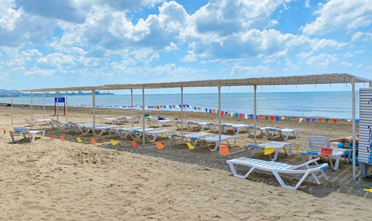 Пансионат "Dublin & Dolphin" / "Дублин и Дельфин"