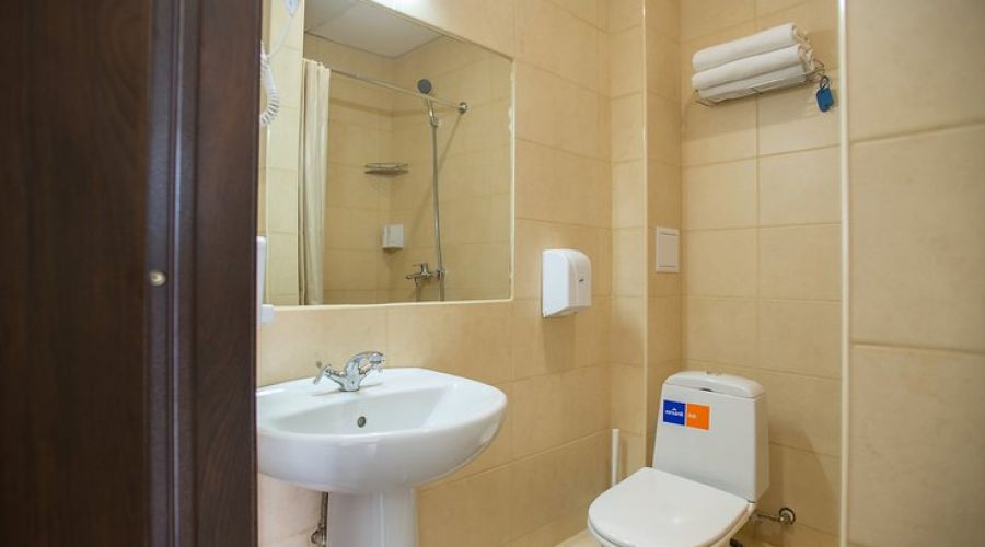 Стандартный 2-местный (мини с балконом)